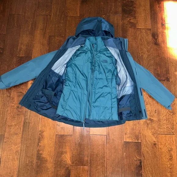 The North Face Women’s Garner Triclimate Jacket - Picture 3 of 7